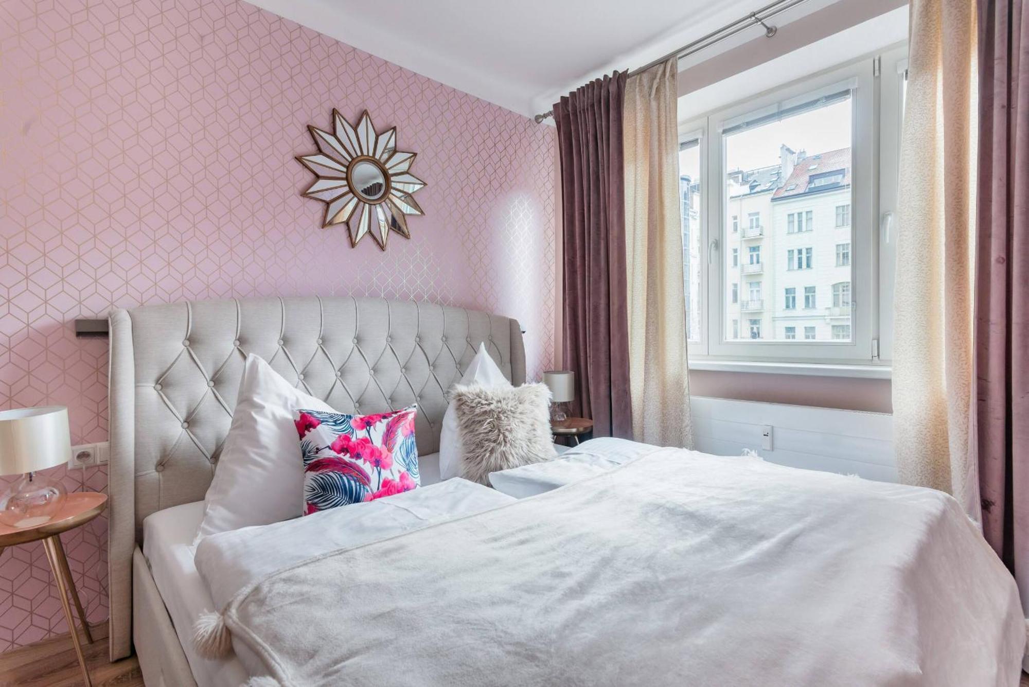 Pastel Art Deco 3Bdr Ruterra Apt Prága Kültér fotó