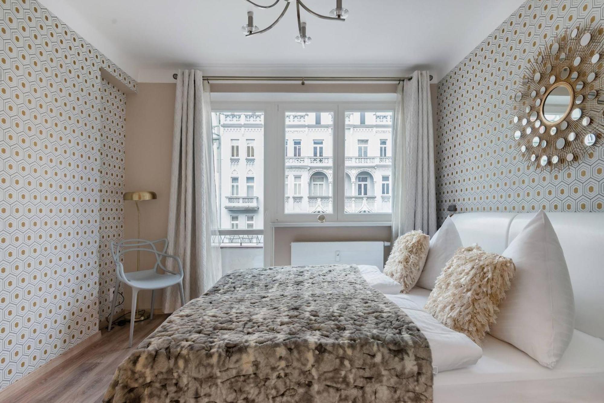 Pastel Art Deco 3Bdr Ruterra Apt Prága Kültér fotó